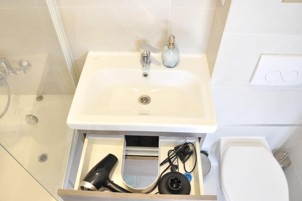 Ultracentral Modern Apartment Тыргу-Муреш Экстерьер фото